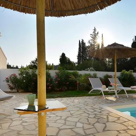 Siga - Siga Villa Kokkinion